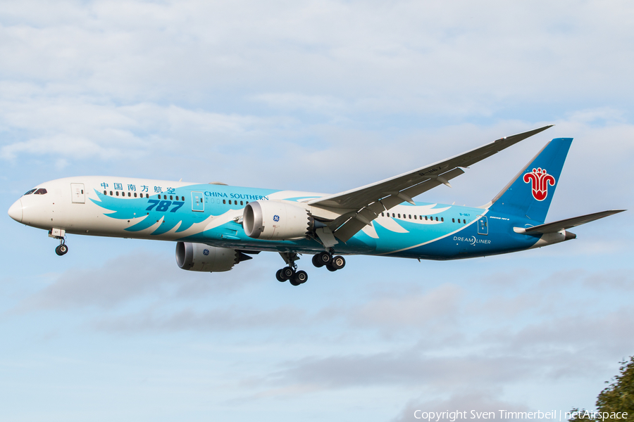 China Southern Airlines Boeing 787-9 Dreamliner (B-1167) | Photo 359390