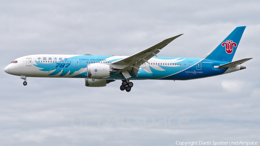 China Southern Airlines Boeing 787-9 Dreamliner (B-1297) | Photo 371921