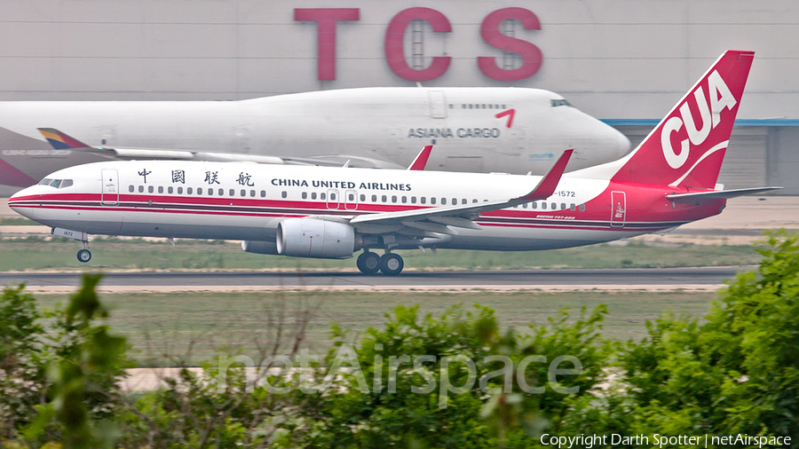China United Airlines Boeing 737-89P (B-1572) | Photo 269896