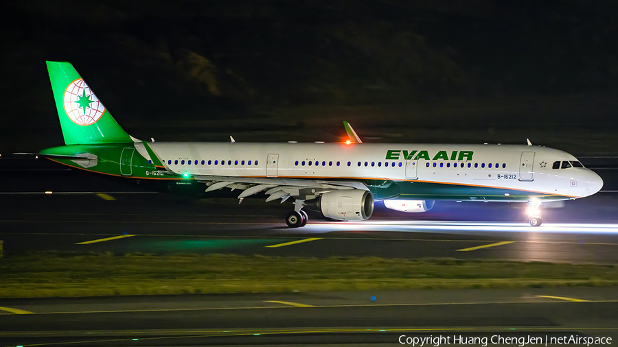 EVA Air Airbus A321-211 (B-16212) | Photo 660238