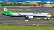 EVA Air Airbus A321-211 (B-16213) at  Taipei - Taoyuan, Taiwan