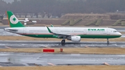 EVA Air Airbus A321-211 (B-16215) at  Tokyo - Narita International, Japan