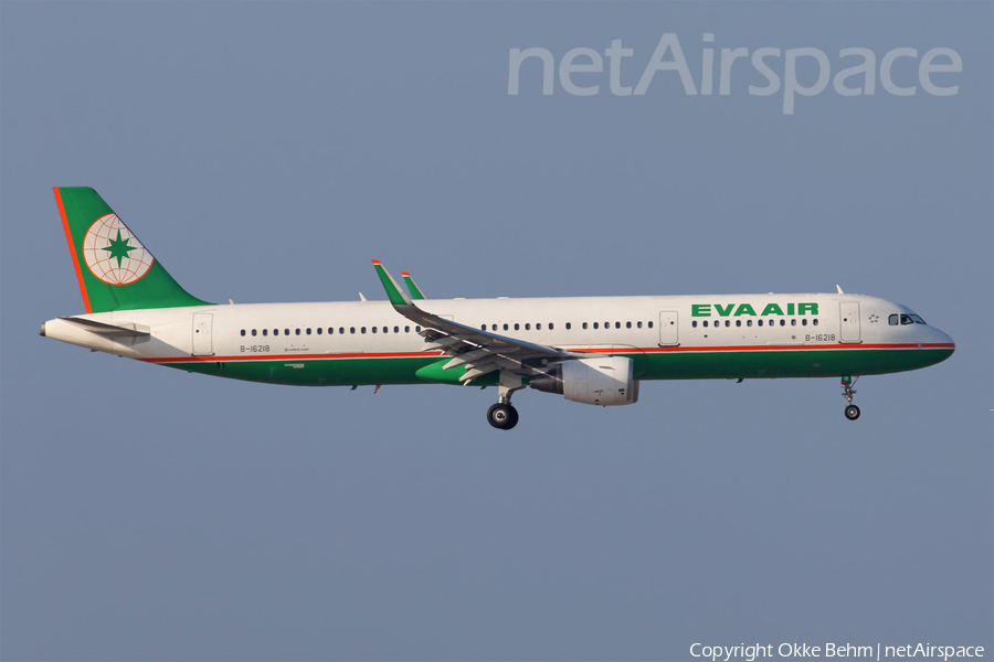 EVA Air Airbus A321-211 (B-16218) | Photo 284003