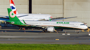 EVA Air Airbus A321-211 (B-16218) at  Taipei - Taoyuan, Taiwan
