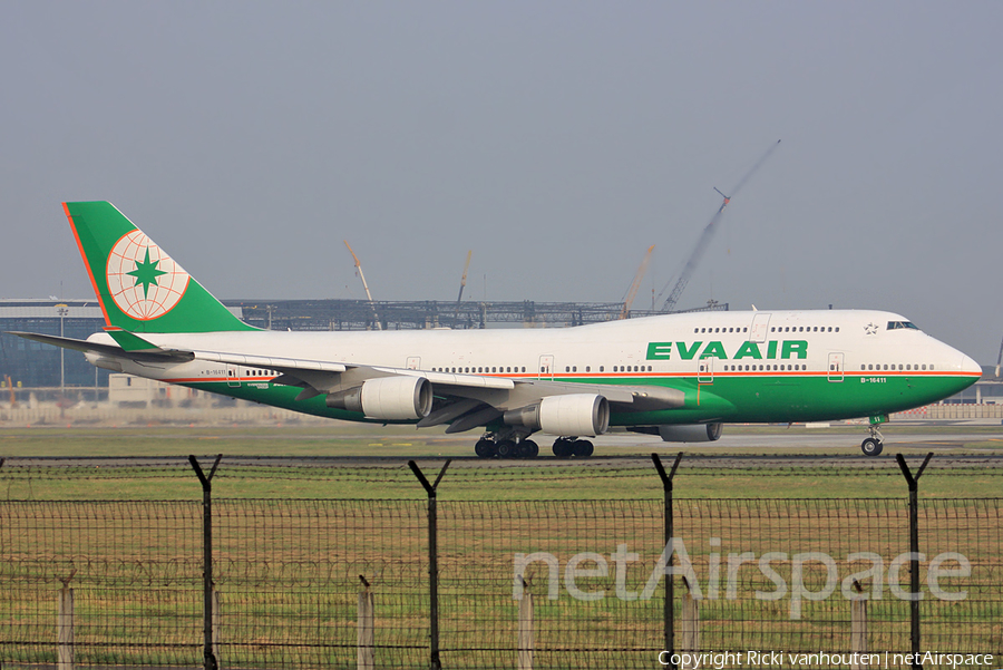 EVA Air Boeing 747-45E (B-16411) | Photo 365837