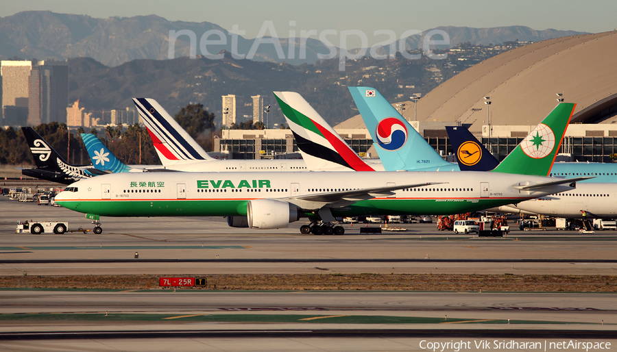 EVA Air Boeing 777-35E(ER) (B-16702) | Photo 92860