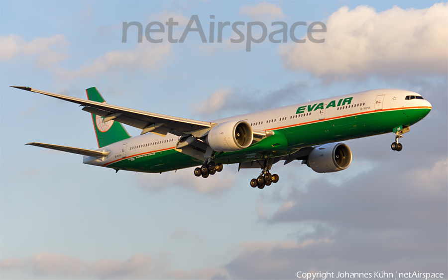 EVA Air Boeing 777-35E(ER) (B-16706) | Photo 202560