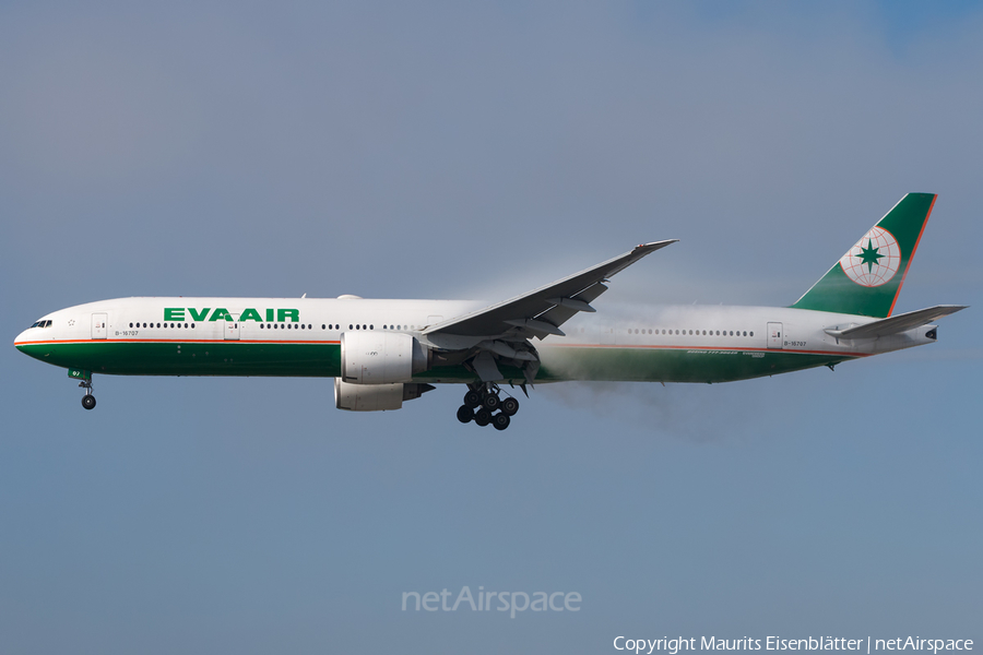 EVA Air Boeing 777-35E(ER) (B-16707) | Photo 152849