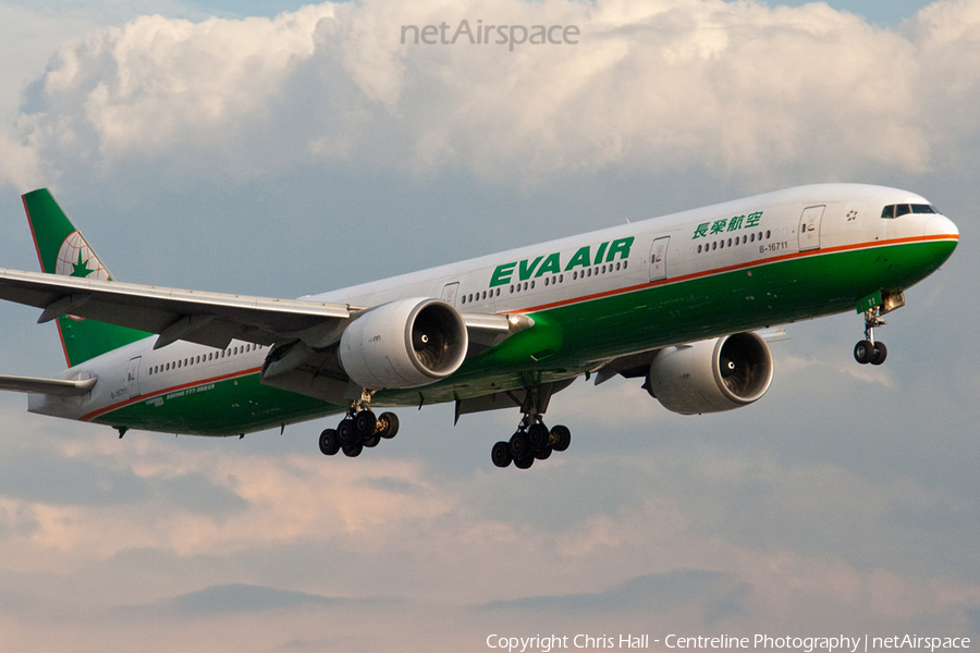 EVA Air Boeing 777-35E(ER) (B-16711) | Photo 55025