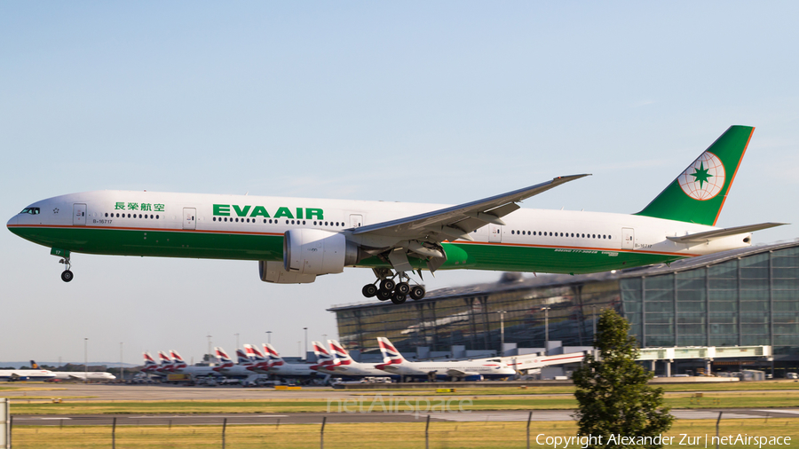 EVA Air Boeing 777-35E(ER) (B-16717) | Photo 88544