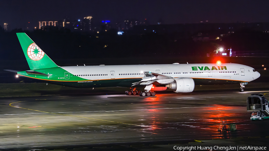 EVA Air Boeing 777-35E(ER) (B-16717) | Photo 659566