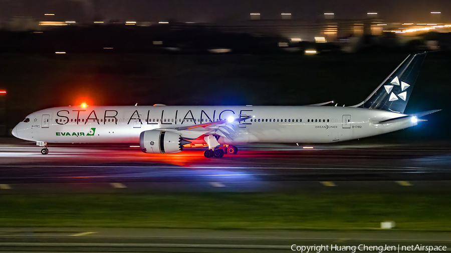 EVA Air Boeing 787-10 Dreamliner (B-17812) | Photo 676619