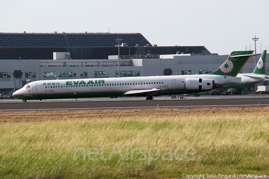 EVA Air McDonnell Douglas MD-90-30 (B-17926) | Photo 389075