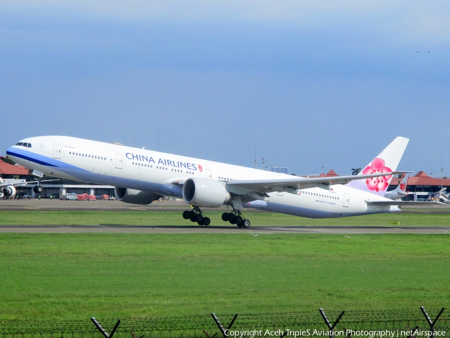 China Airlines Boeing 777-309(ER) (B-18001) | Photo 208616