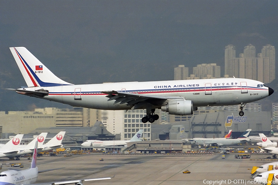 China Airlines Airbus A300B4-220 (B-1812) | Photo 158010