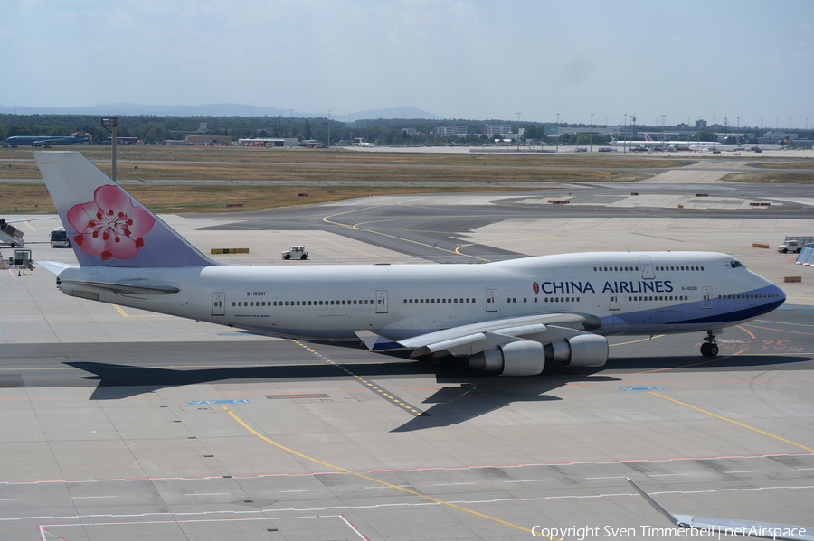 China Airlines Boeing 747-409 (B-18201) | Photo 102907