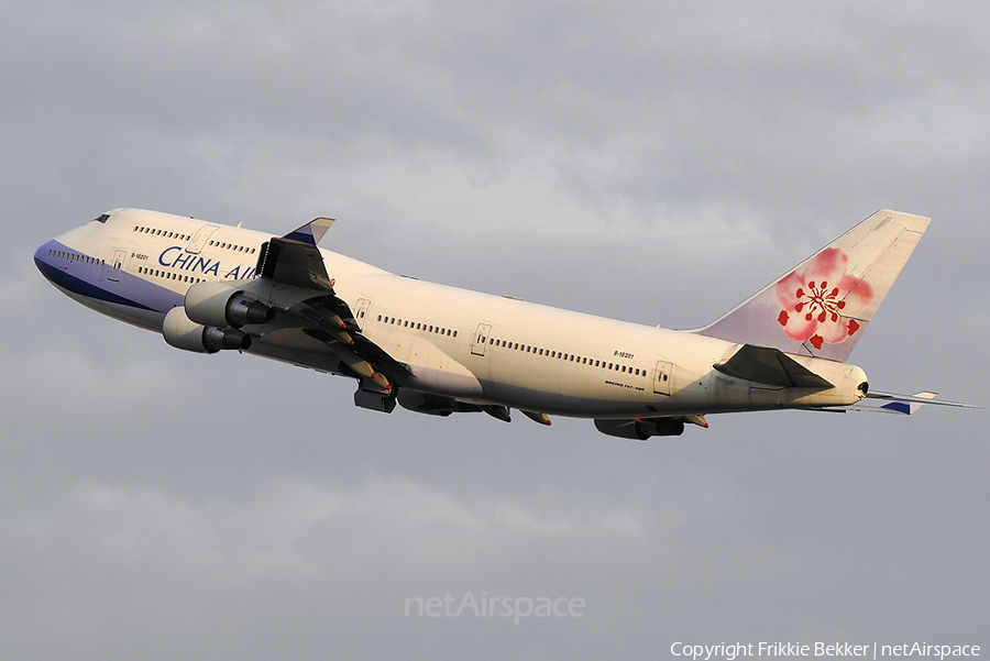 China Airlines Boeing 747-409 (B-18201) | Photo 21526