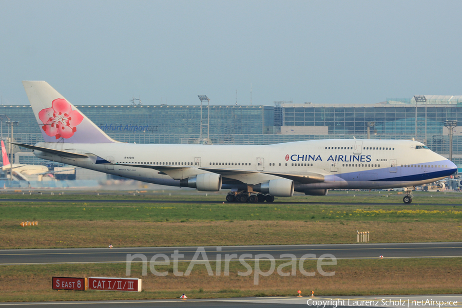 China Airlines Boeing 747-409 (B-18205) | Photo 62585