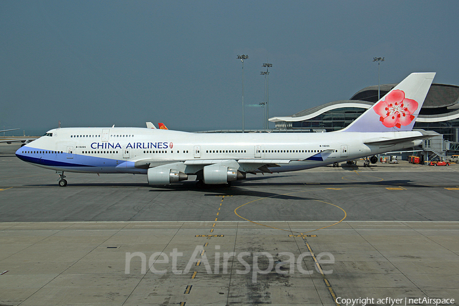 China Airlines Boeing 747-409 (B-18205) | Photo 368997