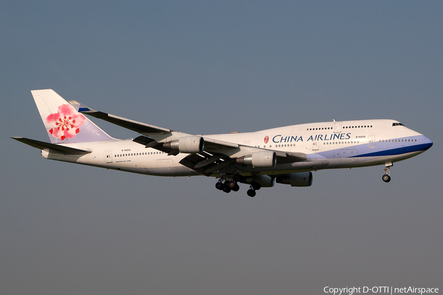 China Airlines Boeing 747-409 (B-18206) | Photo 199006