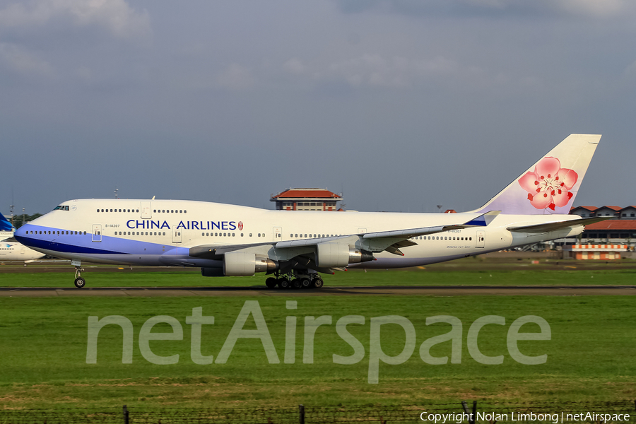 China Airlines Boeing 747-409 (B-18207) | Photo 376873