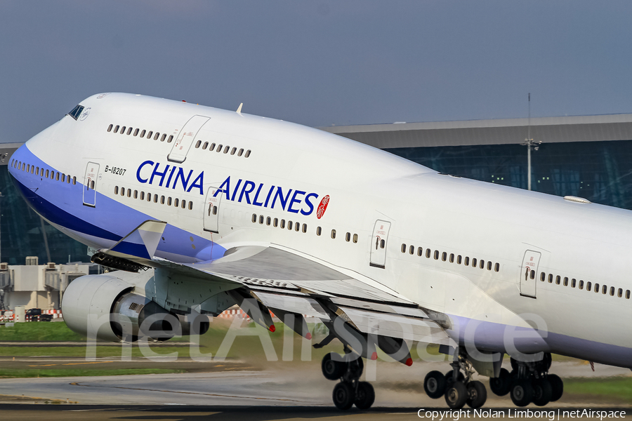 China Airlines Boeing 747-409 (B-18207) | Photo 376874