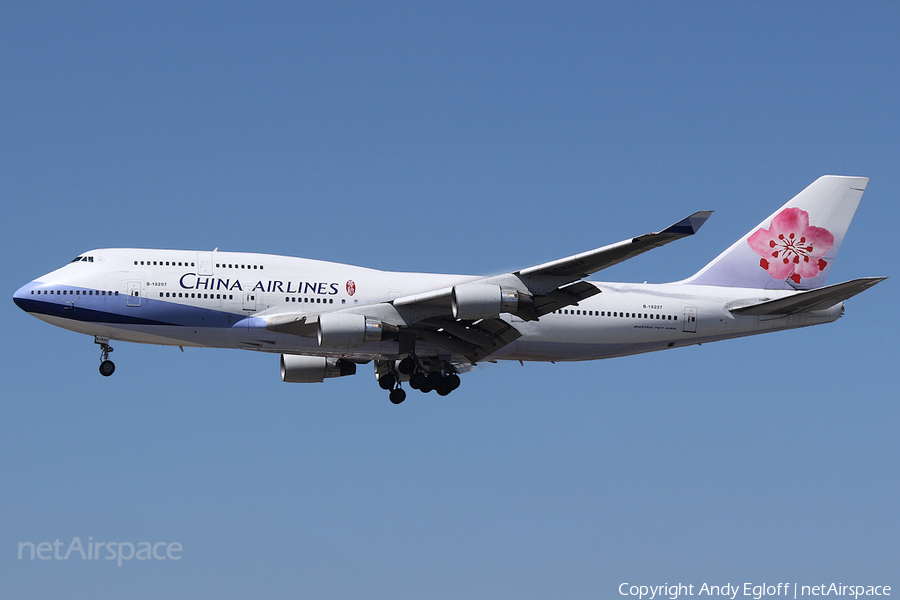 China Airlines Boeing 747-409 (B-18207) | Photo 198247