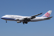 China Airlines Boeing 747-409 (B-18207) at  Los Angeles - International, United States