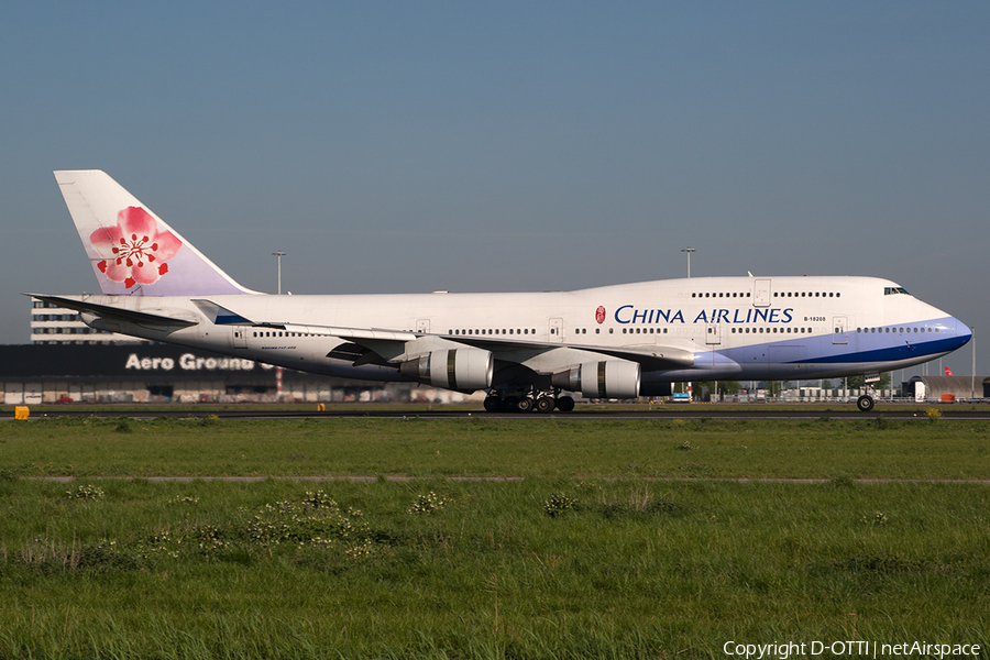 China Airlines Boeing 747-409 (B-18208) | Photo 199443