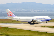 China Airlines Boeing 747-409 (B-18210) at  Osaka - Kansai International, Japan