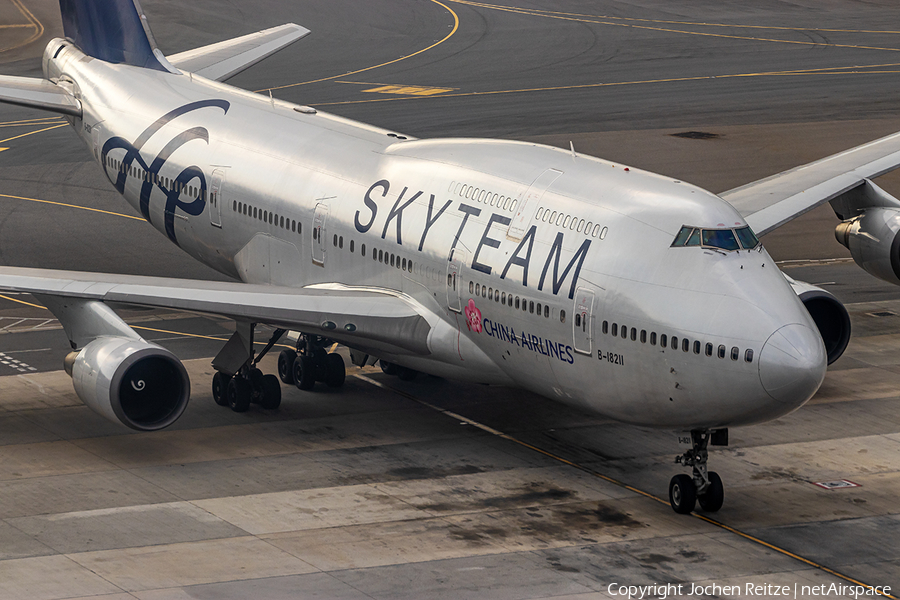 China Airlines Boeing 747-409 (B-18211) | Photo 378952