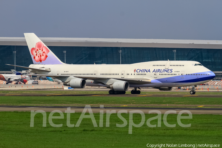 China Airlines Boeing 747-409 (B-18215) | Photo 374044