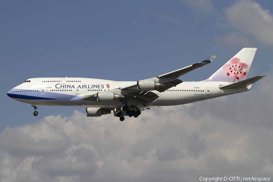 China Airlines Boeing 747-409 (B-18215) | Photo 339389