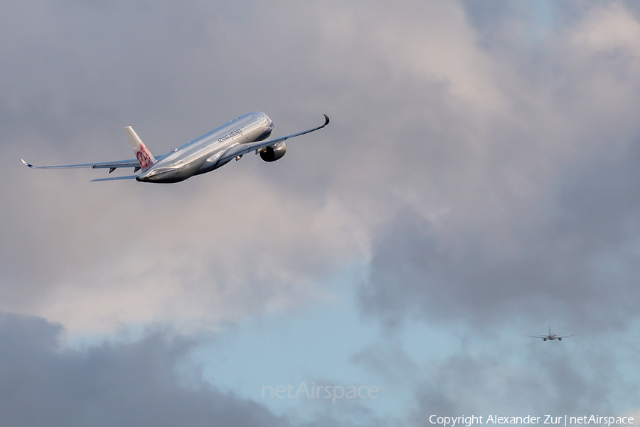 China Airlines Airbus A350-941 (B-18903) | Photo 389334