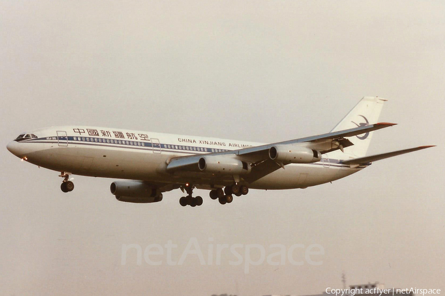 China Xinjiang Airlines Ilyushin Il-86 (B-2018) | Photo 403620