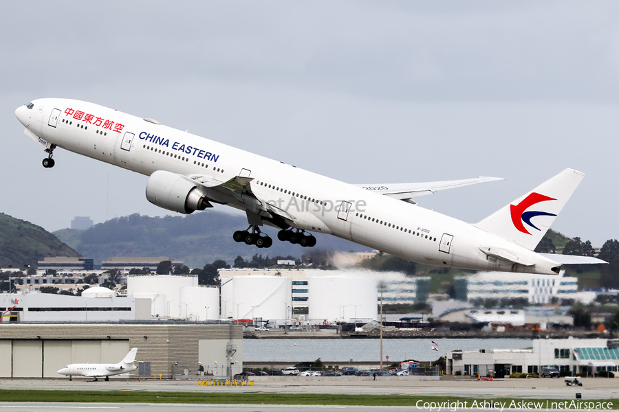 China Eastern Airlines Boeing 777-39P(ER) (B-2020) | Photo 139009