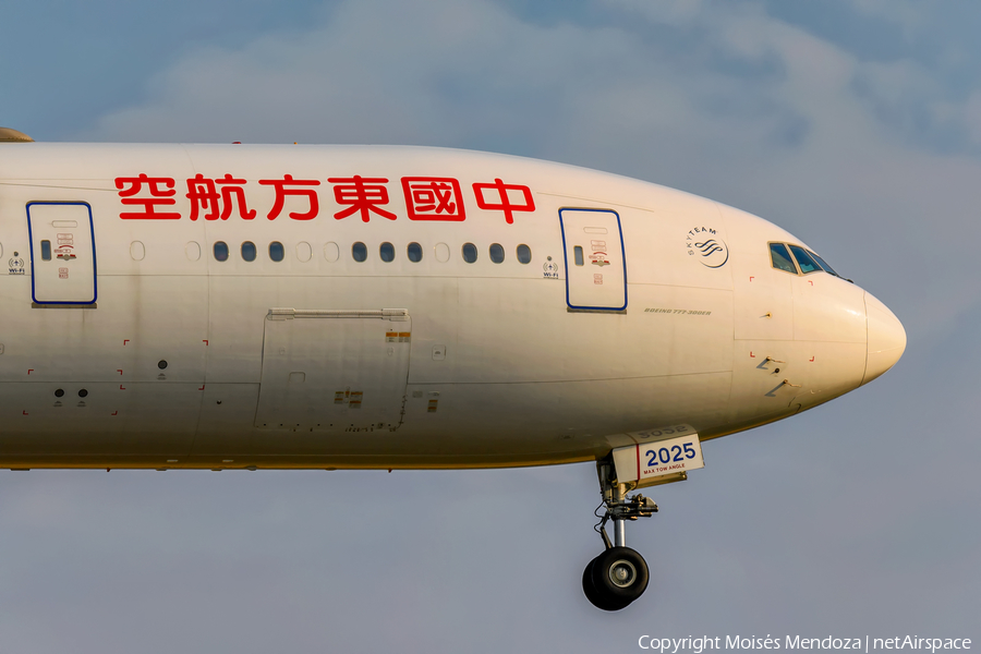 China Eastern Airlines Boeing 777-39P(ER) (B-2025) | Photo 255132