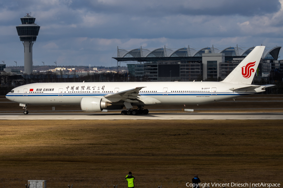 Air China Boeing 777-39L(ER) (B-2037) | Photo 648142