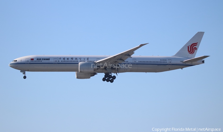 Air China Boeing 777-39L(ER) (B-2038) | Photo 328083