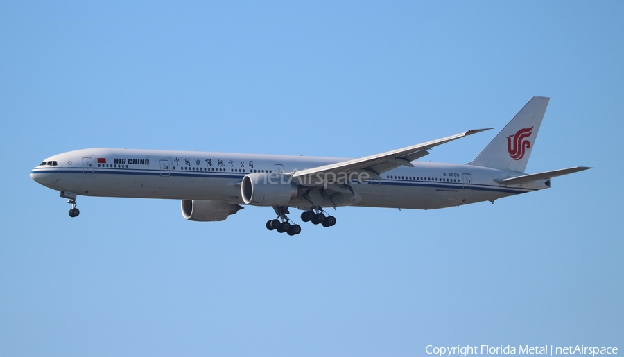 Air China Boeing 777-39L(ER) (B-2038) | Photo 552282