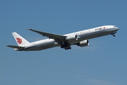 Air China Boeing 777-39L(ER) (B-2040) at  Johannesburg - O.R.Tambo International, South Africa