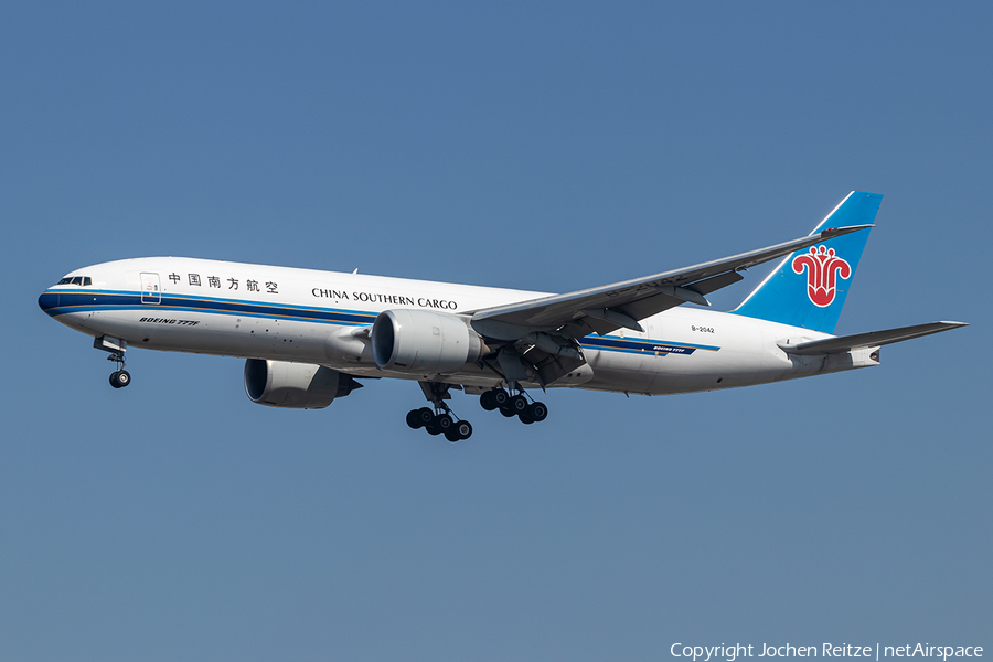 China Southern Cargo Boeing 777-F1B (B-2042) | Photo 381152