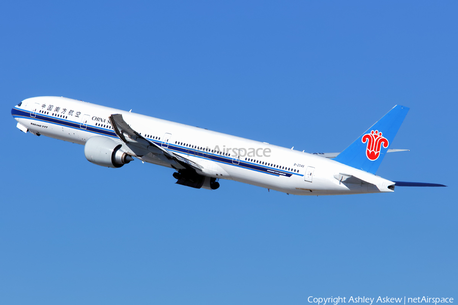 China Southern Airlines Boeing 777-31B(ER) (B-2048) | Photo 138989