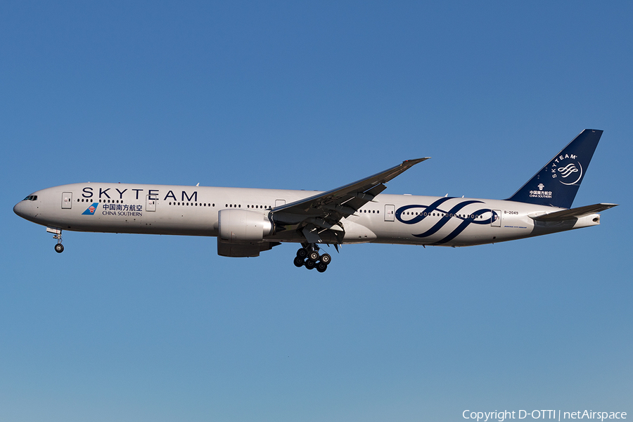 China Southern Airlines Boeing 777-31B(ER) (B-2049) | Photo 144729