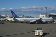 China Southern Airlines Boeing 777-31B(ER) (B-2049) at  Tokyo - Narita International, Japan
