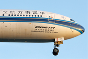 China Southern Airlines Boeing 777-21B(ER) (B-2055) at  Los Angeles - International, United States