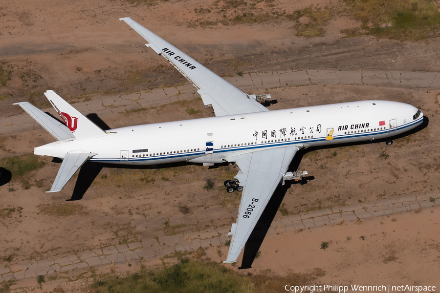 Air China Boeing 777-2J6 (B-2066) | Photo 613345