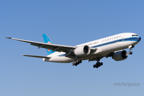 China Southern Cargo Boeing 777-F1B (B-2071) at  Amsterdam - Schiphol, Netherlands