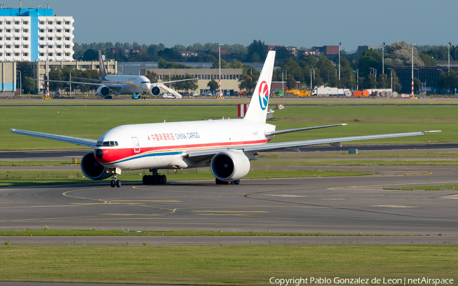 China Cargo Airlines Boeing 777-F6N (B-2076) | Photo 350589