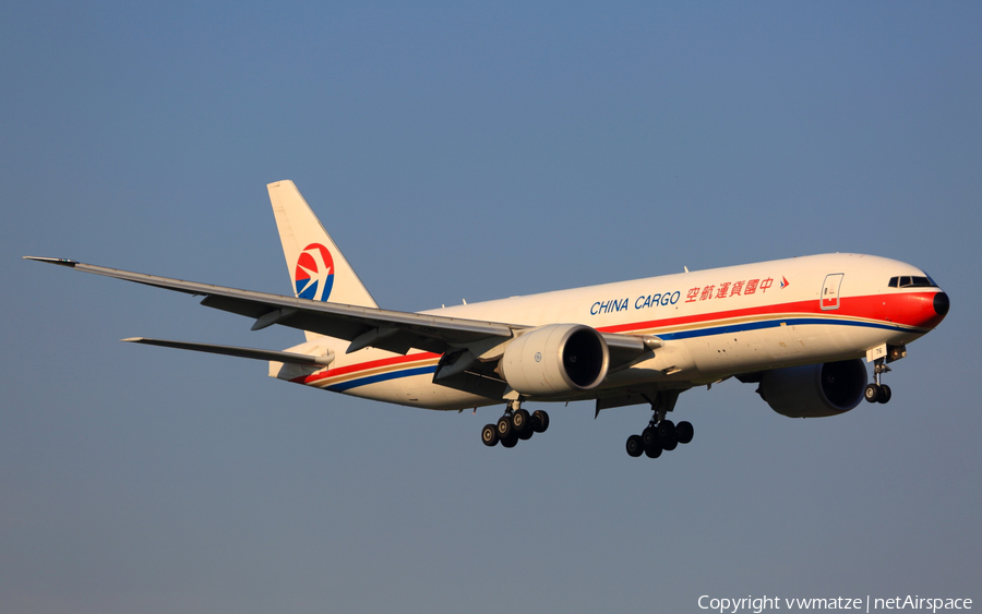 China Cargo Airlines Boeing 777-F6N (B-2076) | Photo 429445